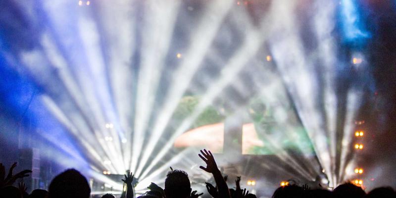 网络架构演进与安全实践:从HG7456看现代网络技术对比